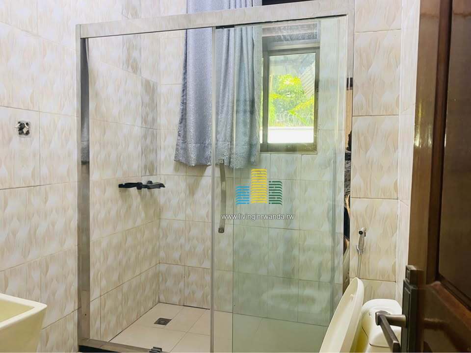 House Villa For rent in Gacuriro - house_rent_6a1f05a2a59c74.53744144_1780417954_1.jpg
